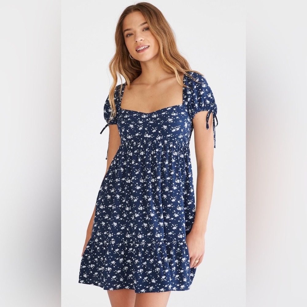 Aeropostale Floral Sweetheart Babydoll Dress Size Medium Sz M Navy Blue